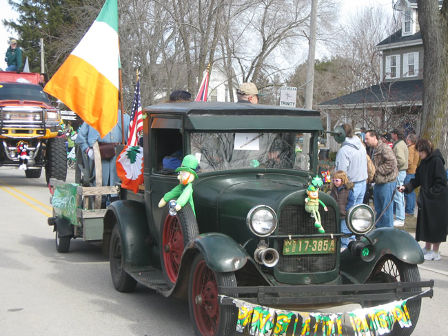 /pictures/ST Pats Floats 2010 - Pants on the ground/IMG_3090.jpg